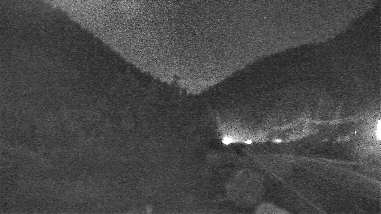 Evaro Hill - South Elev 3790 road camera