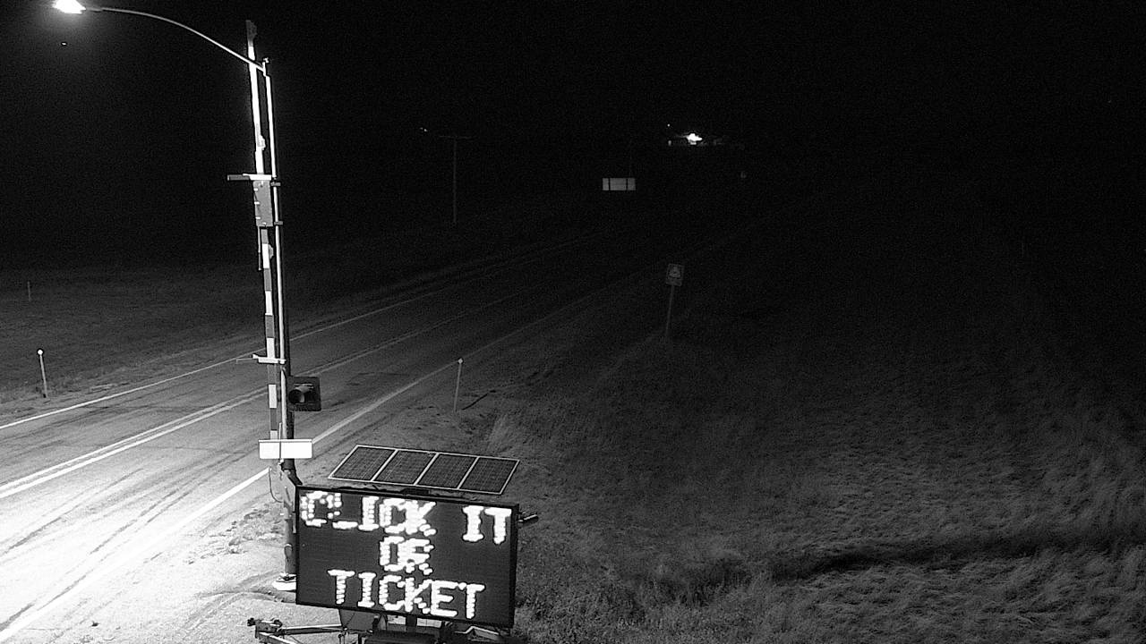 Elev. 3,284 ft traffic camera, Fergus County
